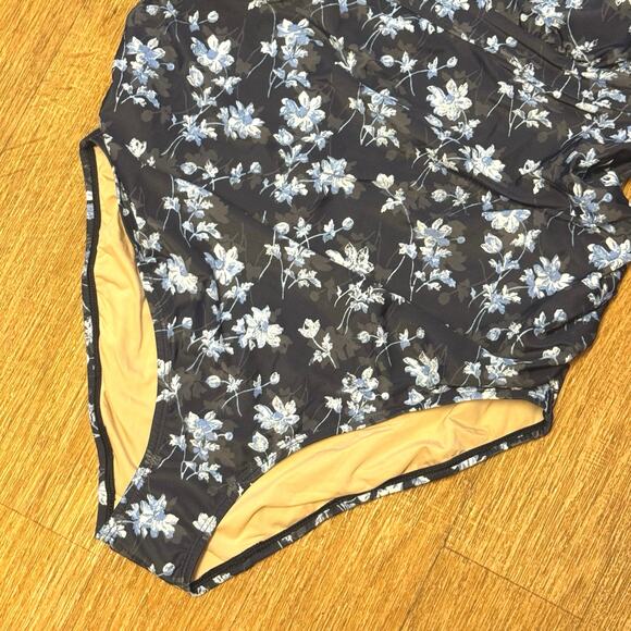 A Pea in the Pod Maternity Blue Floral Ruffle One-Piece Swimsuit Size Medium - Picture 2 of 12